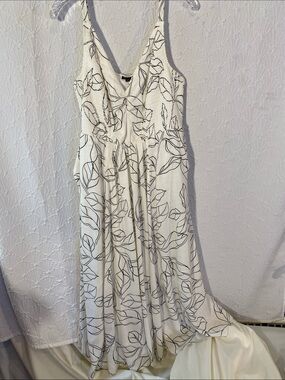 Torrid White Maxi Dress Black Leaf Print with adjustable straps. Gracefully Bold